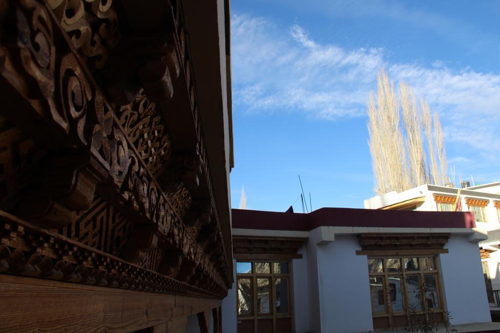 The Auspicious Hotel Leh Exteriör bild