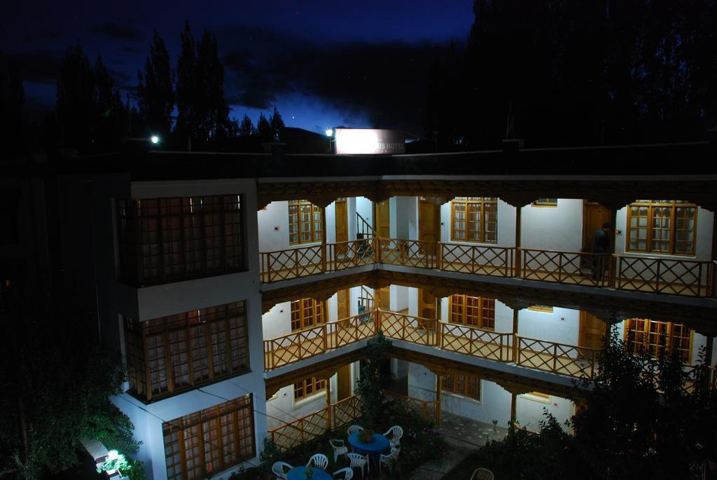 The Auspicious Hotel Leh Exteriör bild
